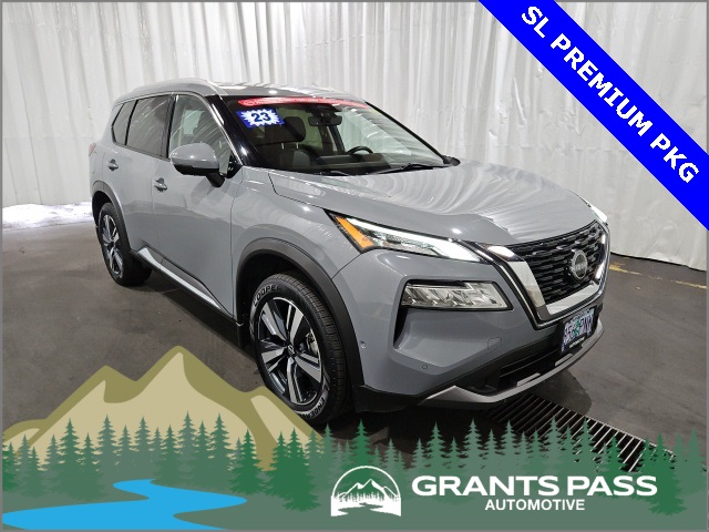 2023 Nissan Rogue SL's photo