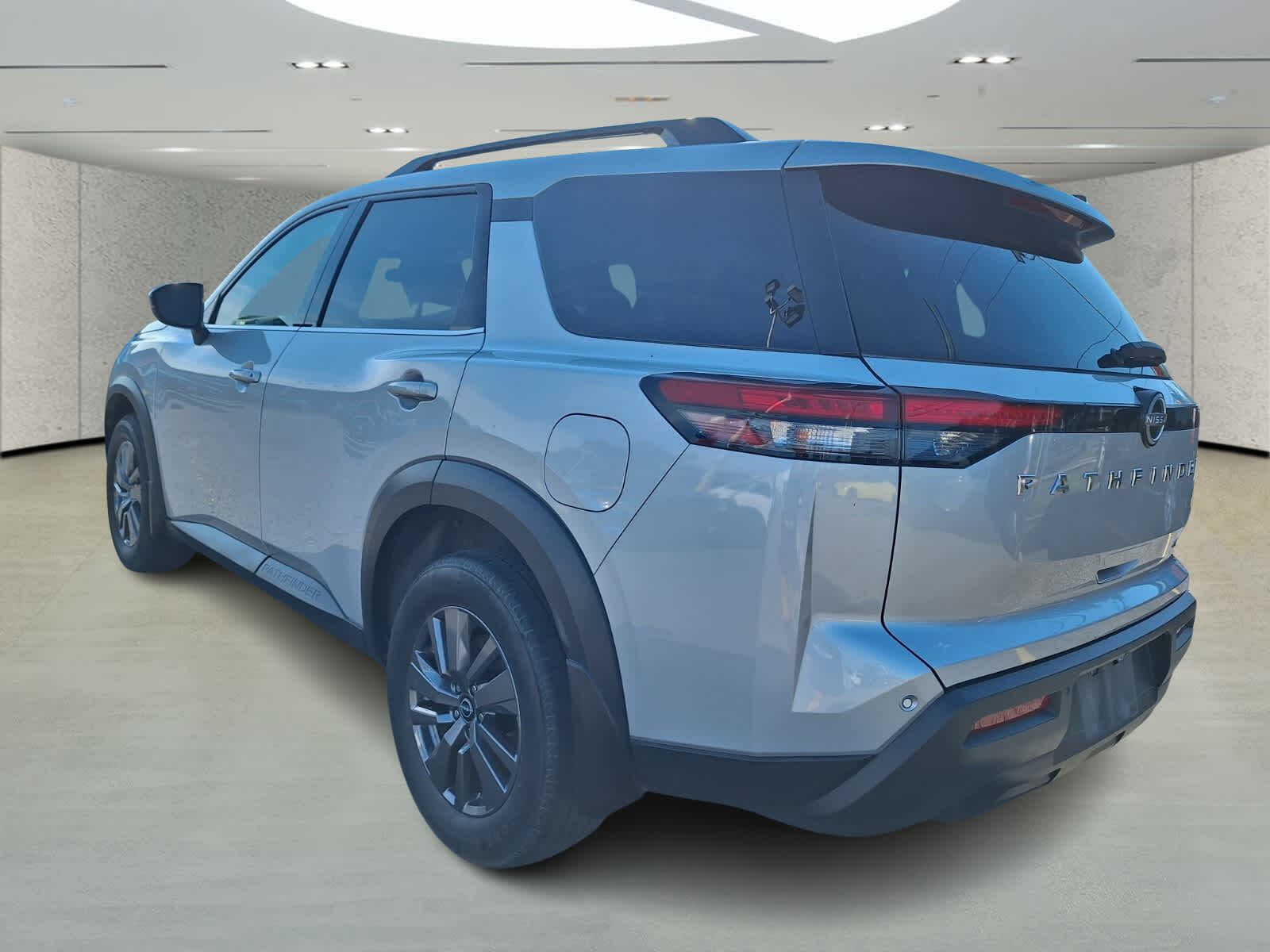 2024 Nissan Pathfinder SV photo 3
