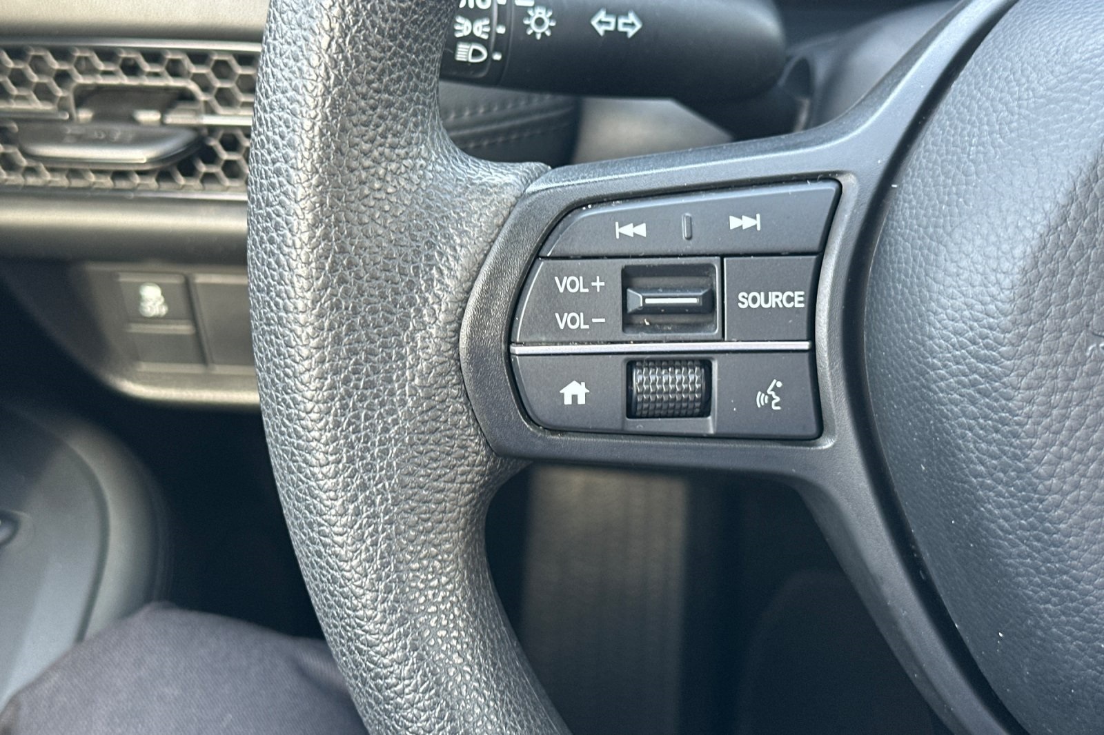 2023 Honda HR-V LX photo 28