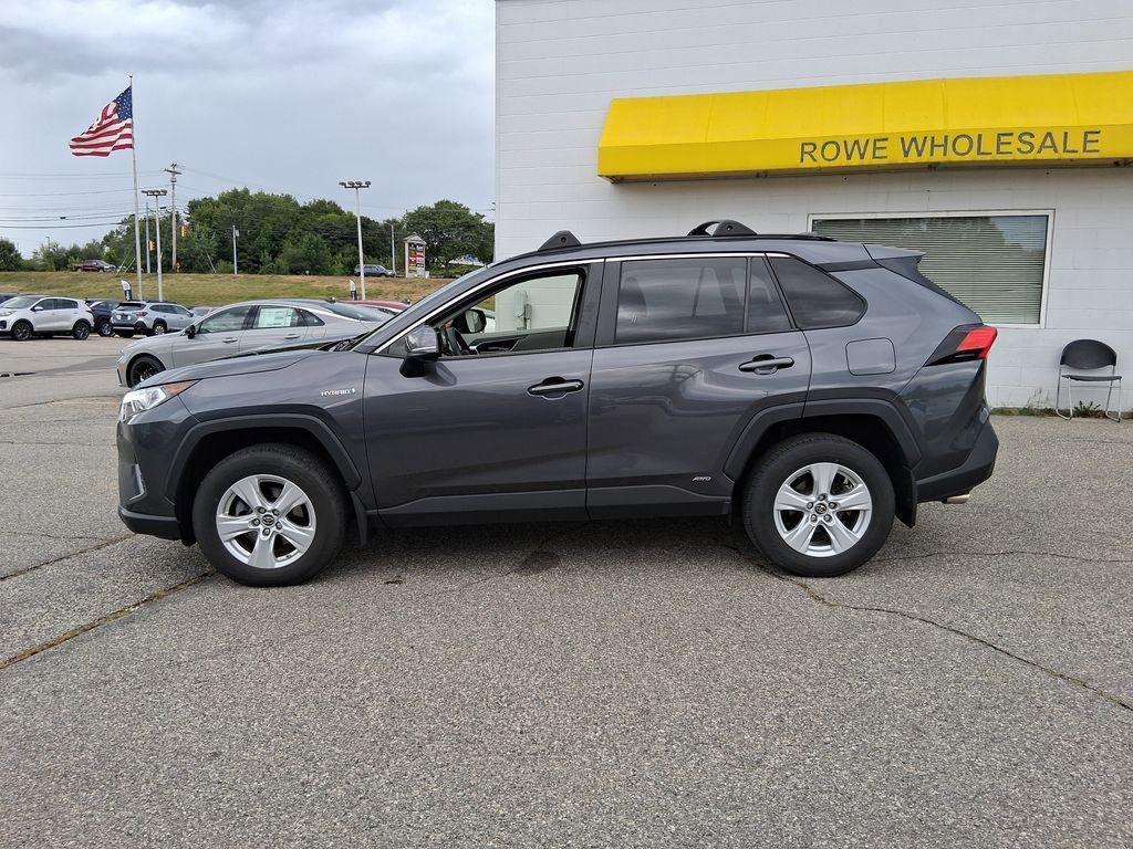 2019 Toyota RAV4 Hybrid XLE photo 3