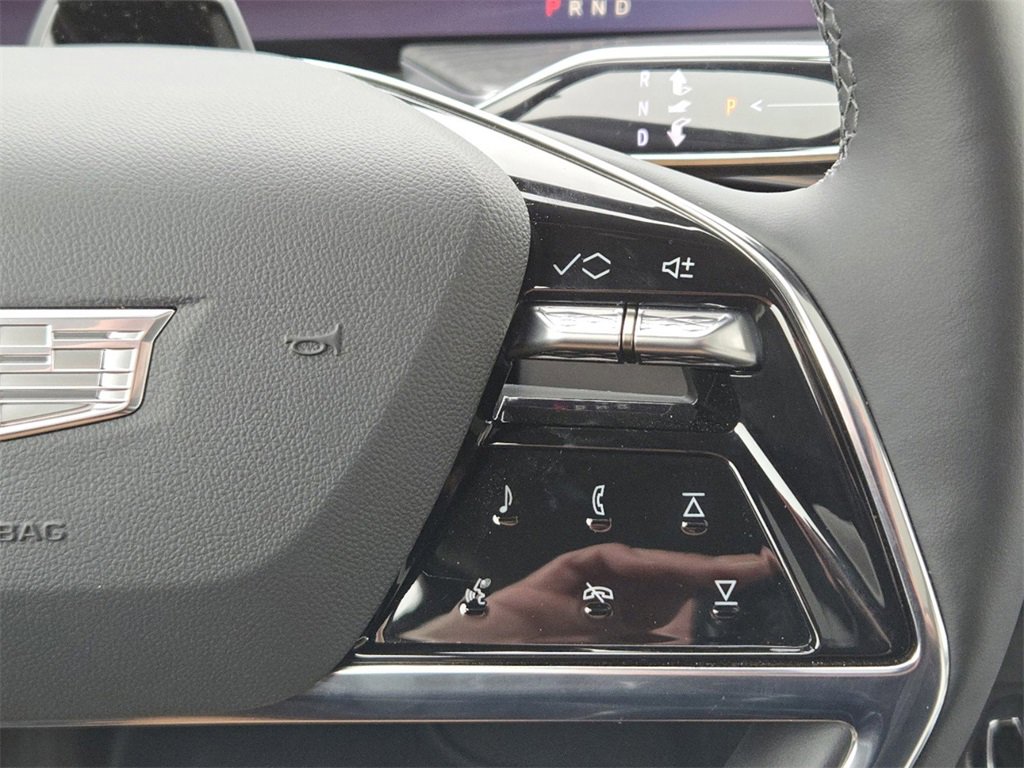 2025 Cadillac Escalade IQ Luxury photo 24