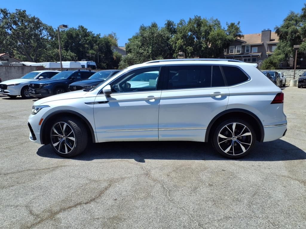 2022 Volkswagen Tiguan SEL Premium R-Line photo 3