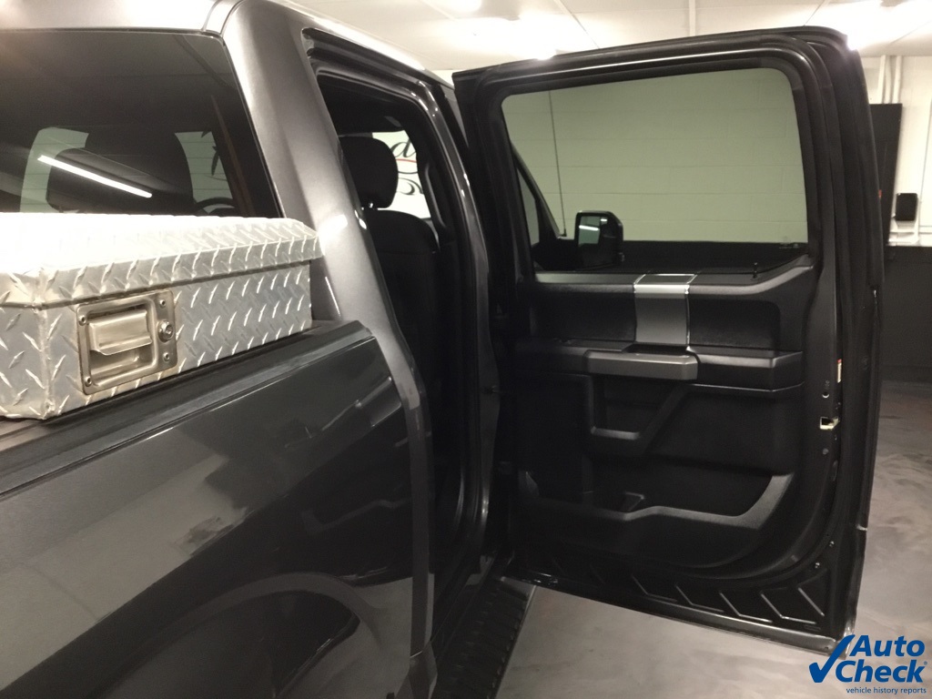 2017 Ford F-150 XLT photo 36