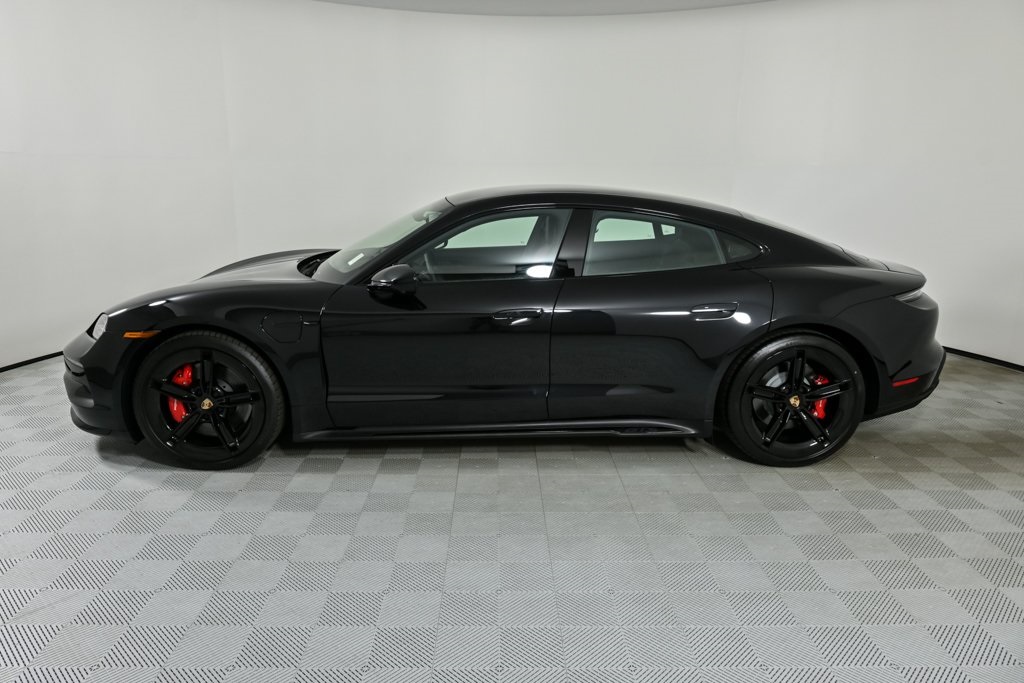 2025 Porsche Taycan GTS photo 2