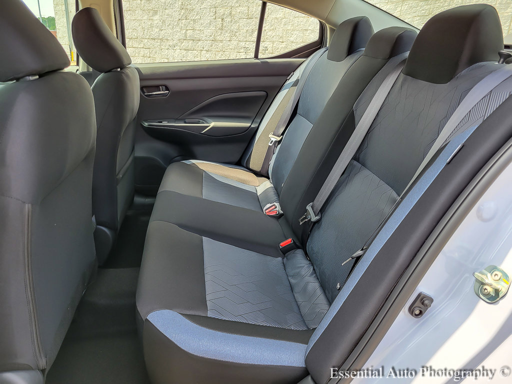 2025 Nissan Versa SV photo 9