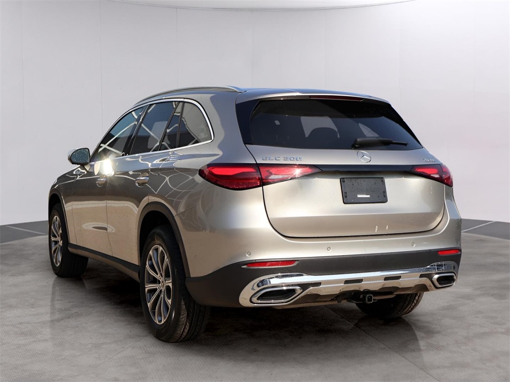 2023 Mercedes Benz GLC 300 4MATIC photo 4