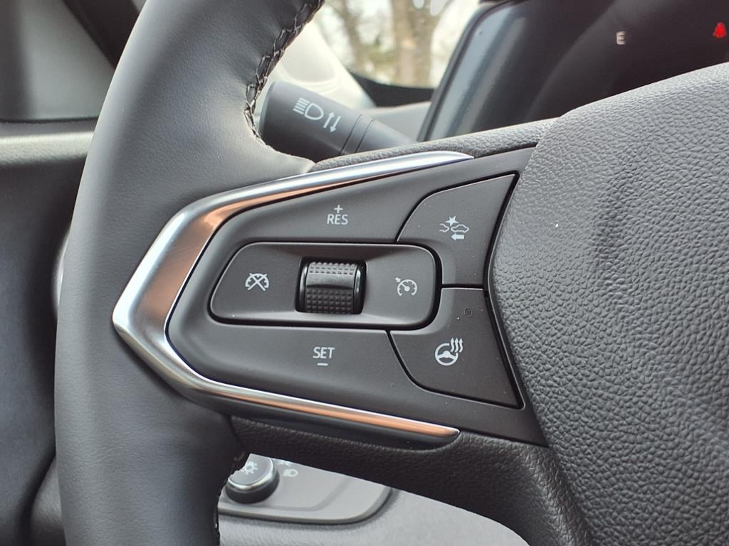 2025 Chevrolet Trax ACTIV photo 18
