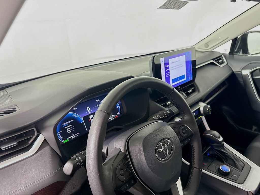 2024 Toyota RAV4 Hybrid Limited photo 7