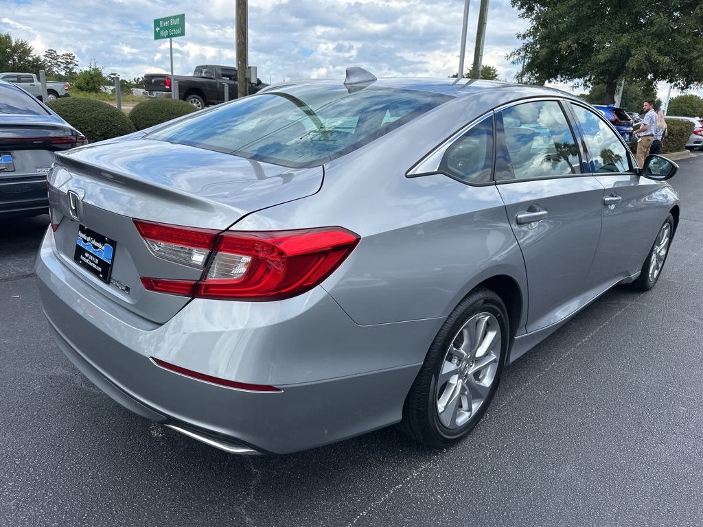 2018 Honda Accord LX photo 3