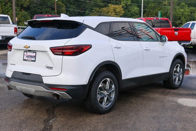 2024 Chevrolet Blazer 2LT photo 3