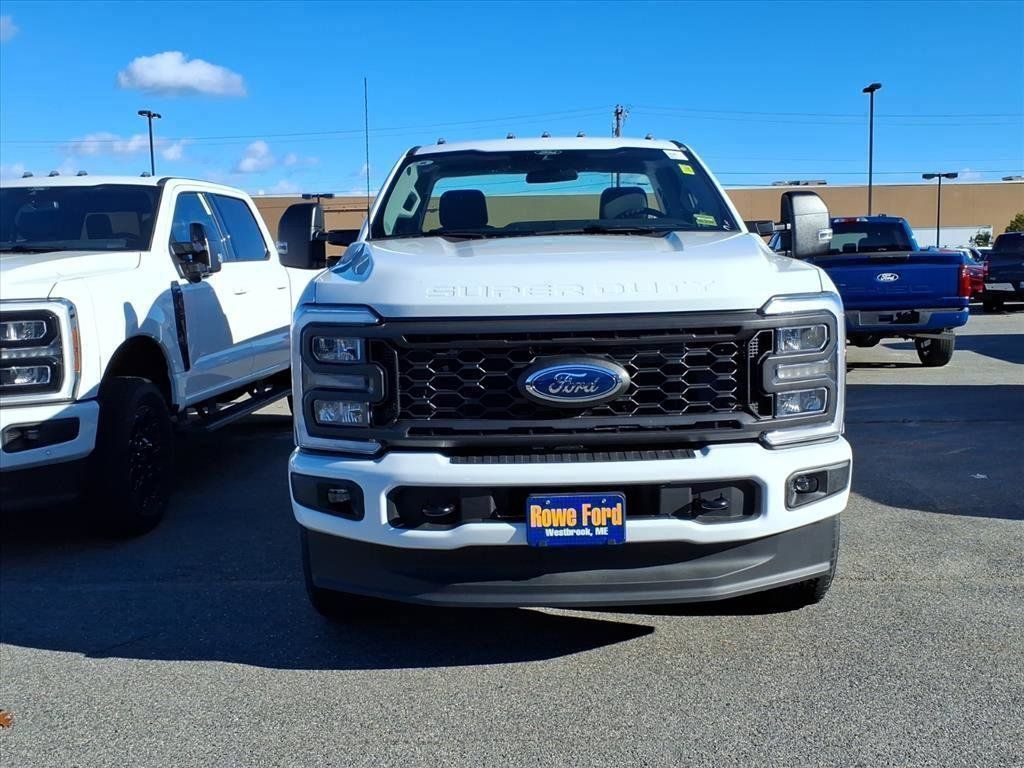 2026 Ford F-350 XL photo 2