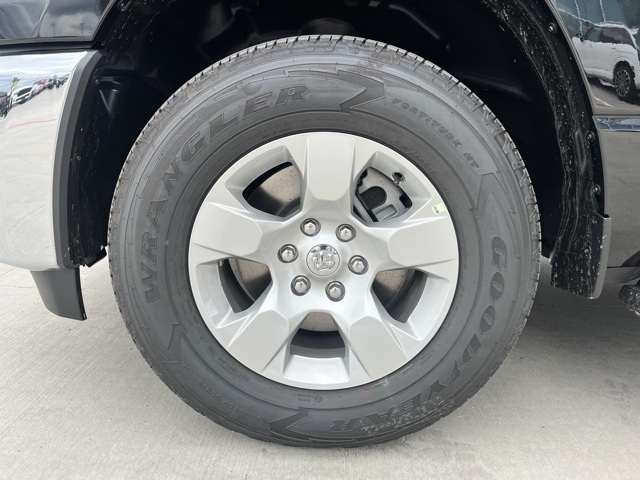 2025 Ram 1500 Tradesman photo 7