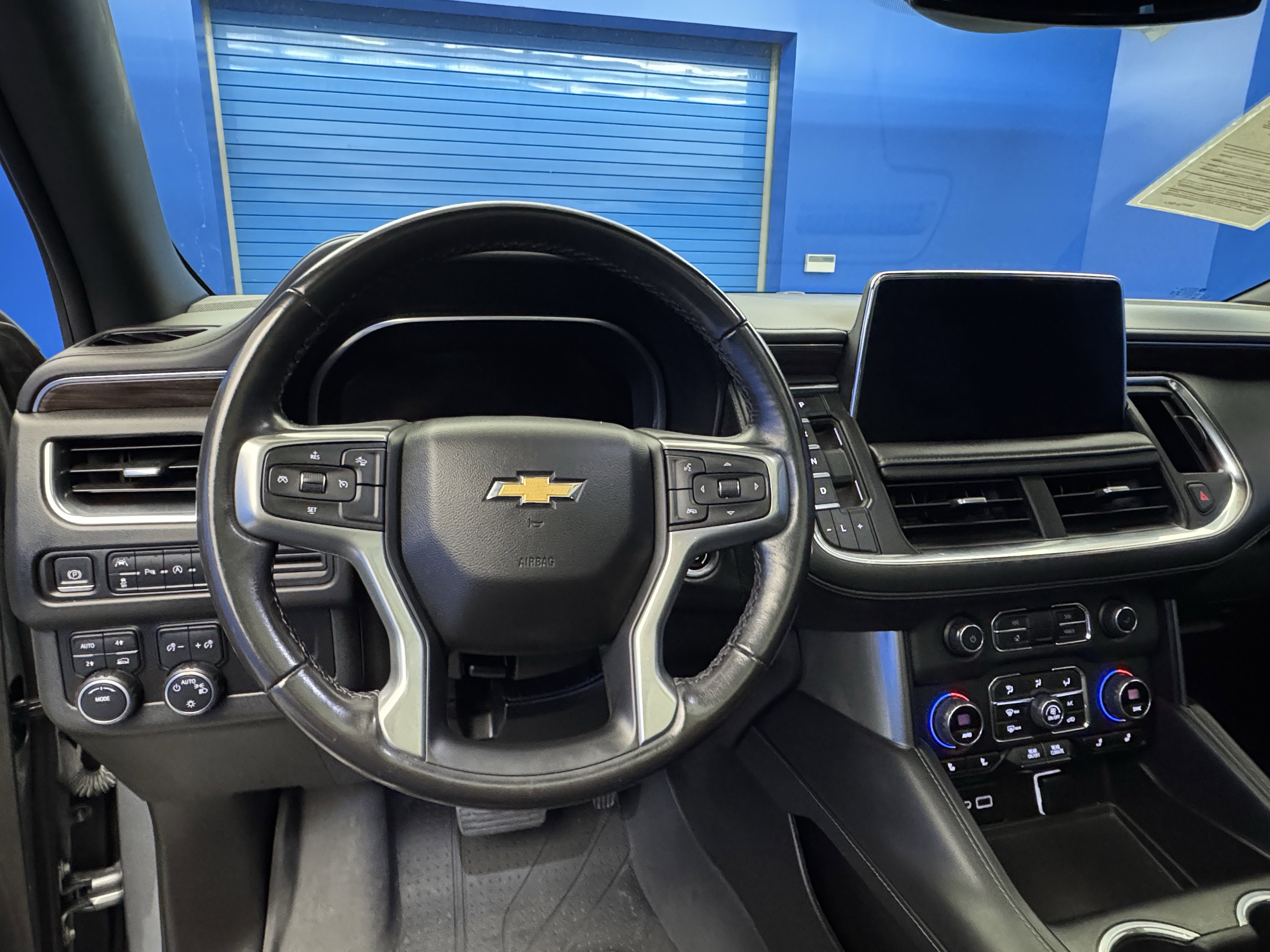 2023 Chevrolet Tahoe LT photo 2