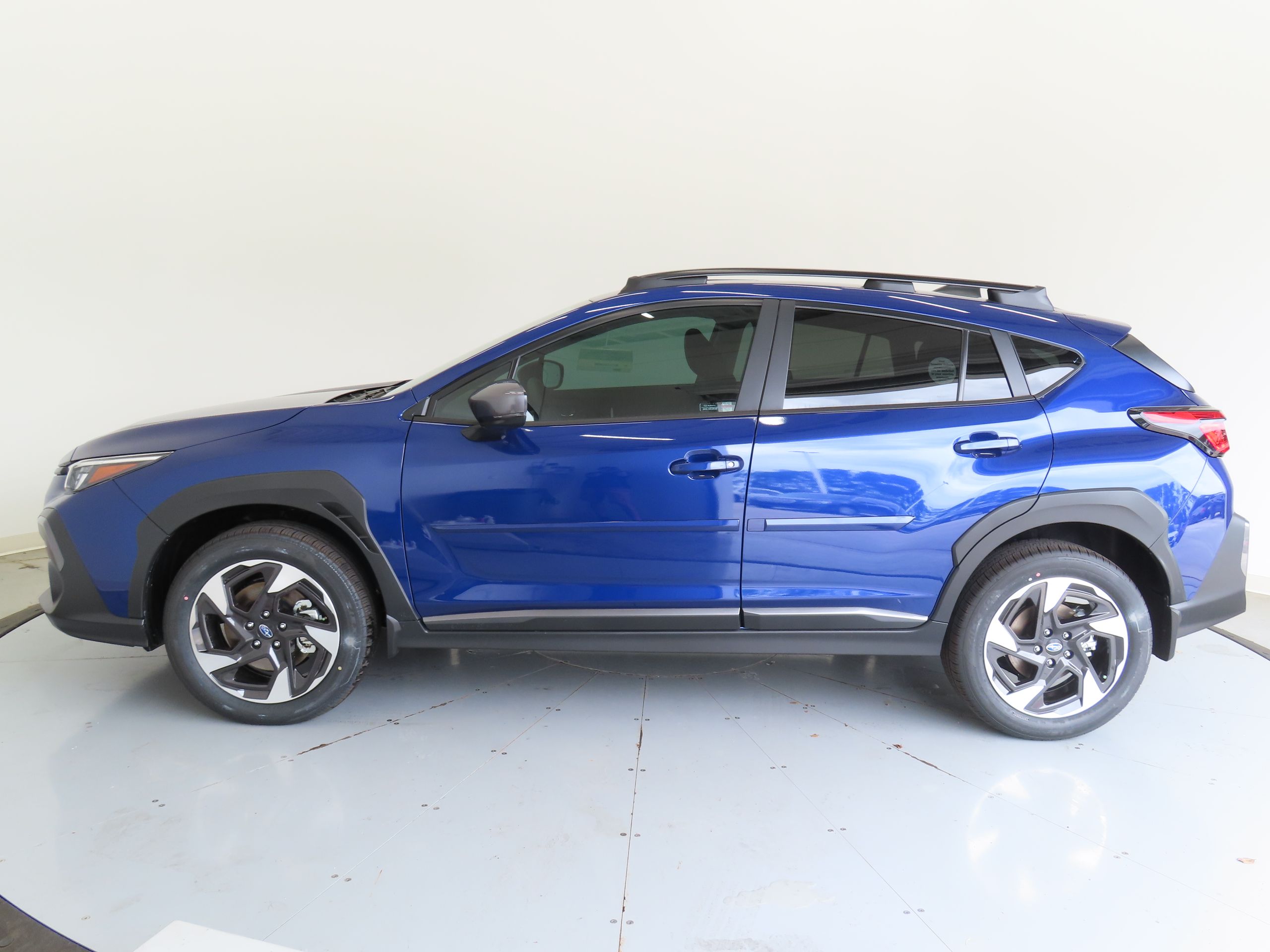 2025 Subaru Crosstrek Limited photo 6