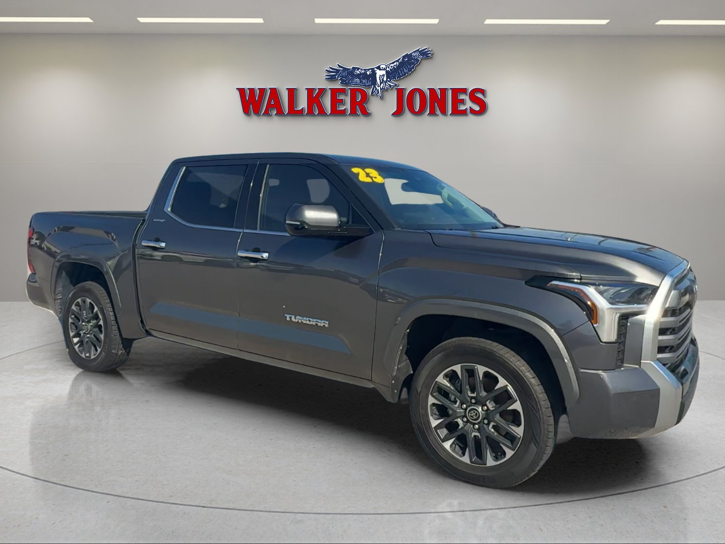 2023 Toyota Tundra Limited photo 2