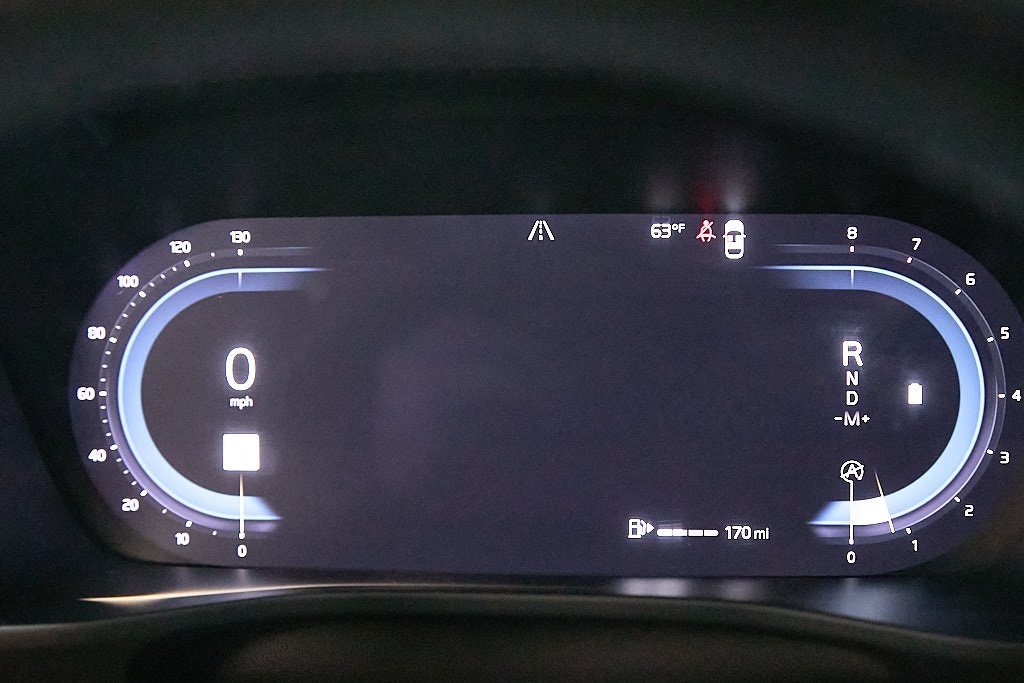 2024 VOLVO XC40 - Image 25