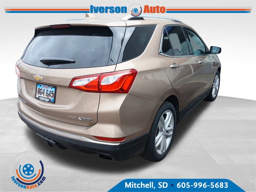 2018 Chevrolet Equinox Premier photo 2