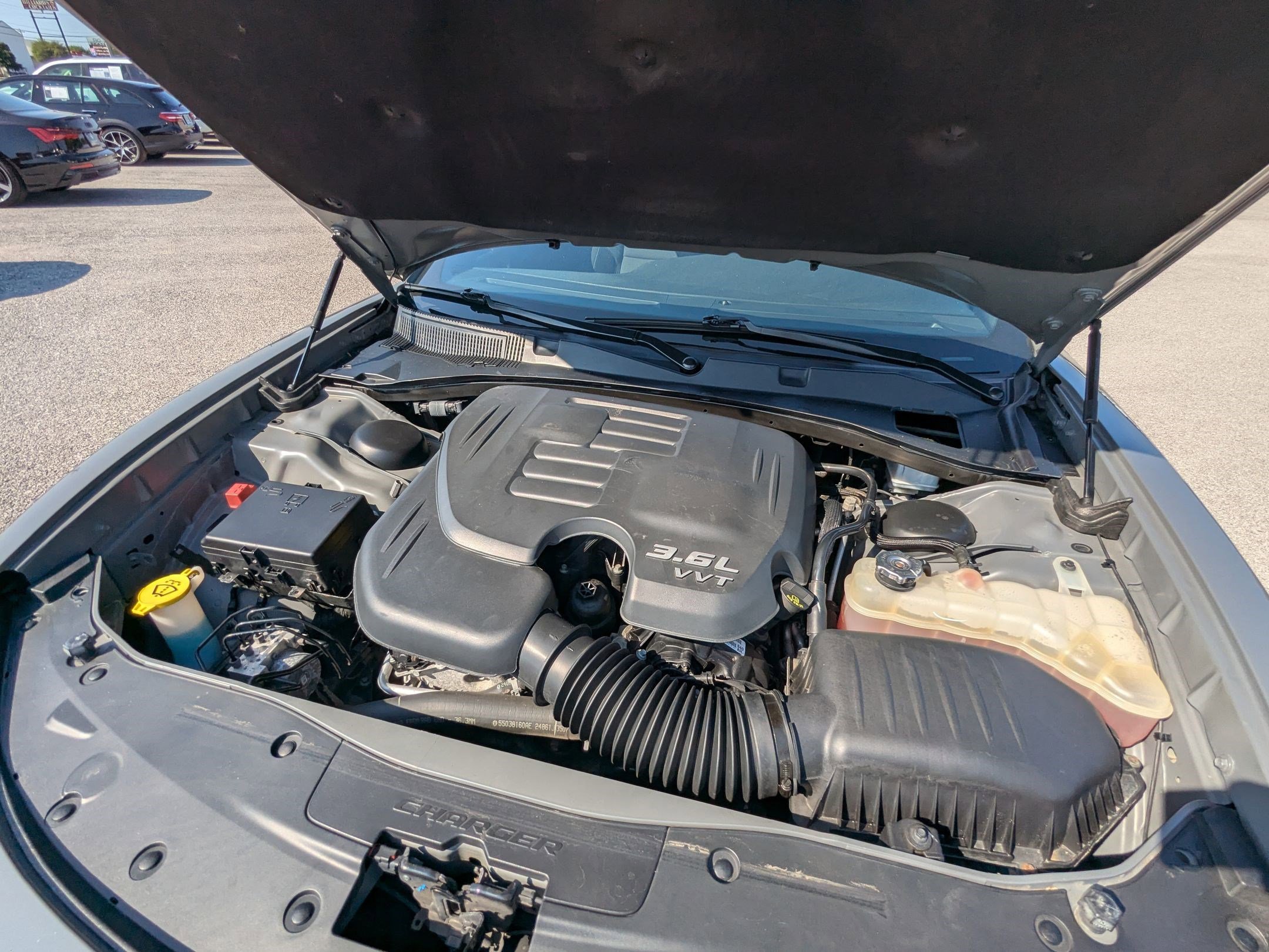 2018 Dodge Charger GT photo 31