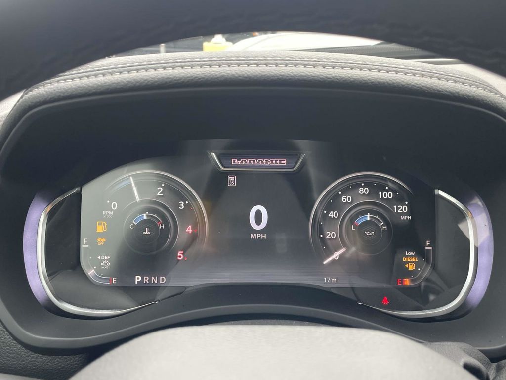2025 Ram 2500 Laramie photo 27