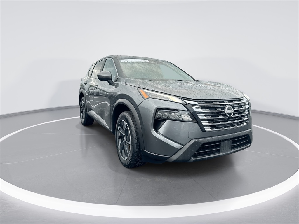 2024 Nissan Rogue SV photo 2