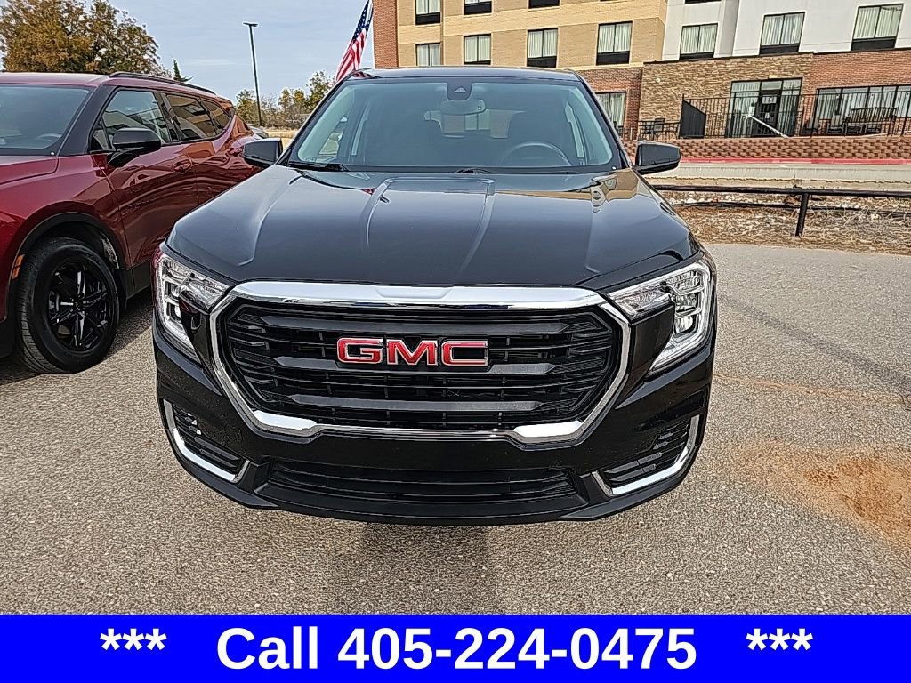 2024 Gmc Terrain SLE photo 3