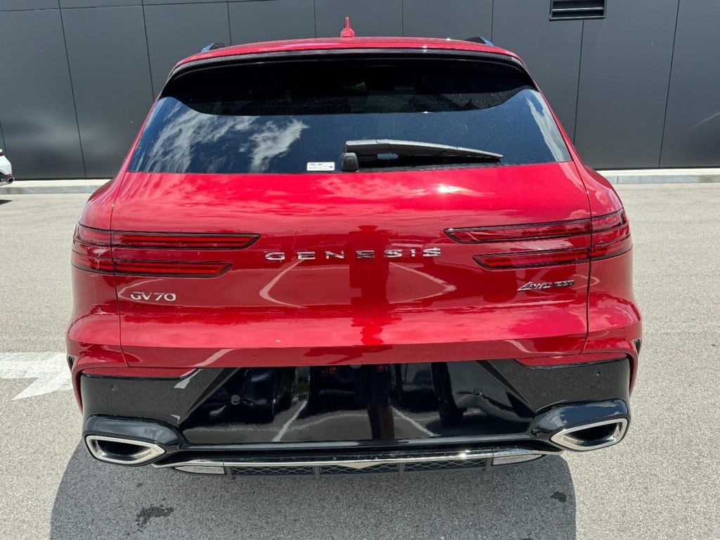2026 Genesis GV70 3.5T Sport Prestige photo 4