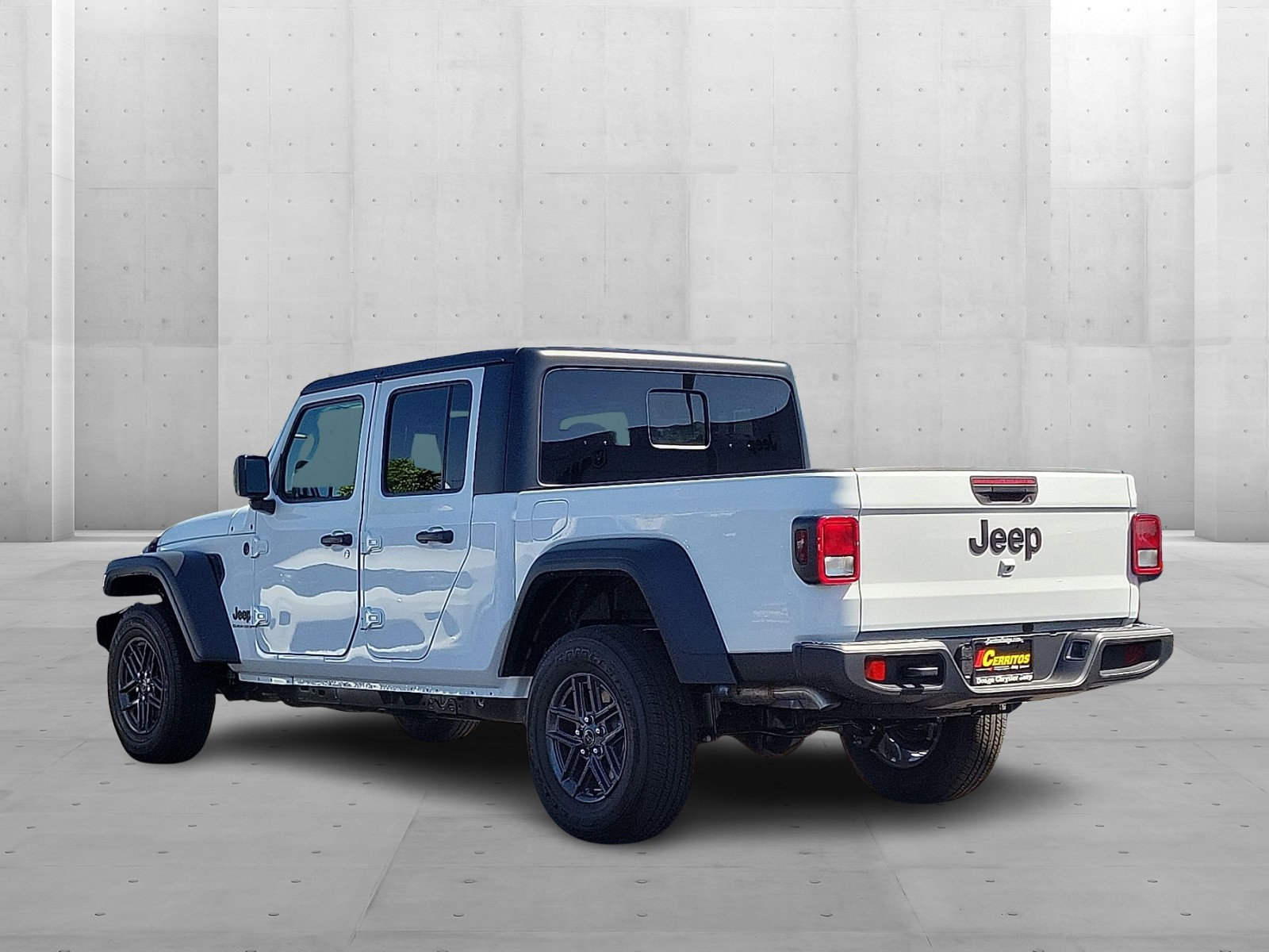 2025 Jeep Gladiator Sport S photo 2