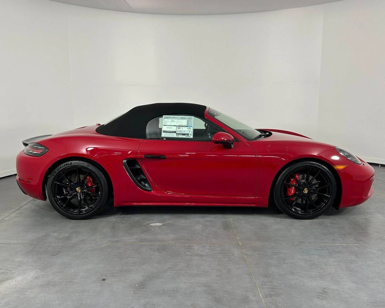 2025 Porsche Boxster S photo 4