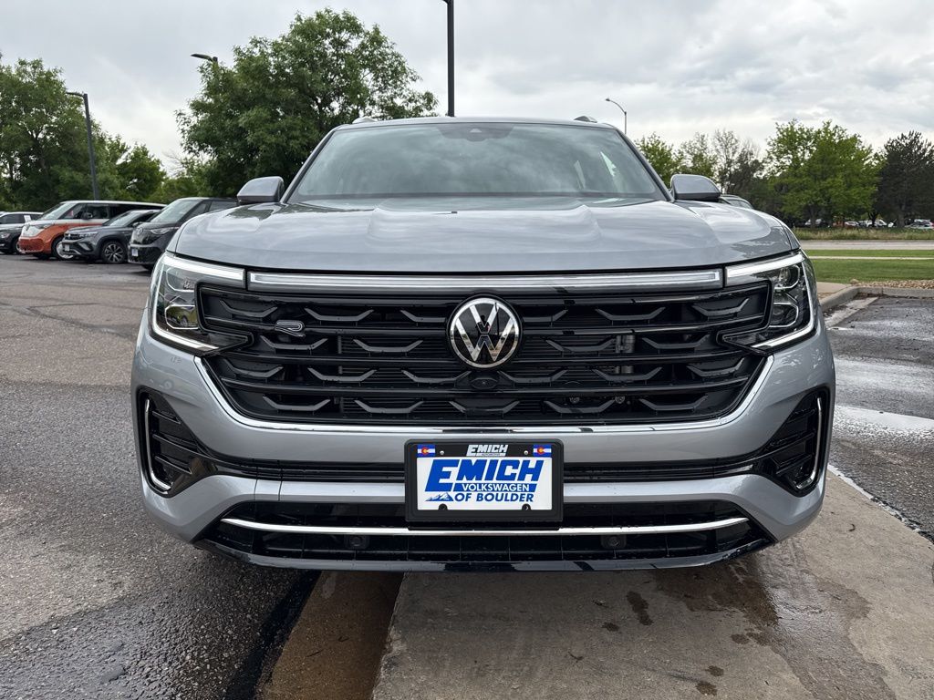2025 Volkswagen Atlas Cross Sport SEL Premium R-Line photo 6