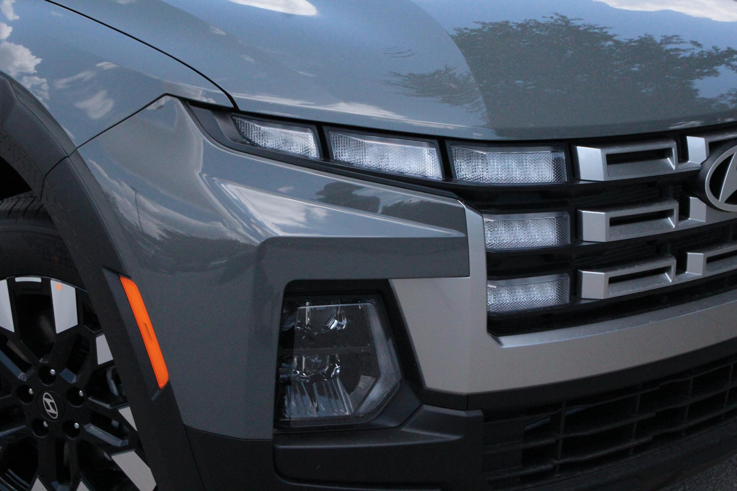 2026 Hyundai Santa Cruz SEL photo 3