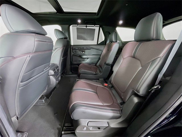 2025 Honda Pilot Black Edition photo 16