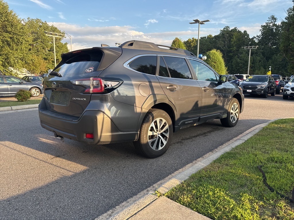 2023 Subaru Outback Premium photo 3