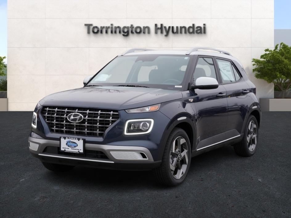 2025 Hyundai Venue Limited photo 2