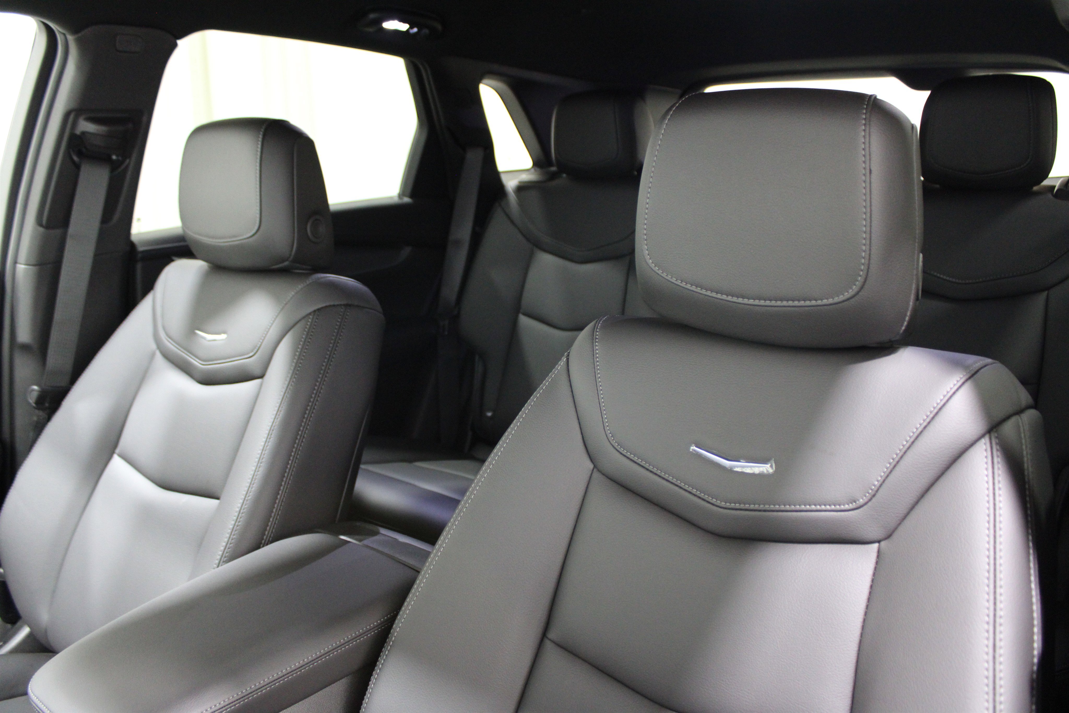 2026 Cadillac XT5 Luxury photo 4