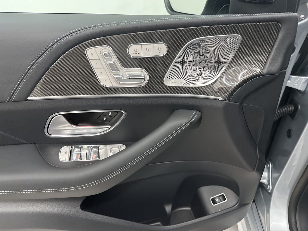 2026 Mercedes Benz GLE AMG 53 photo 9