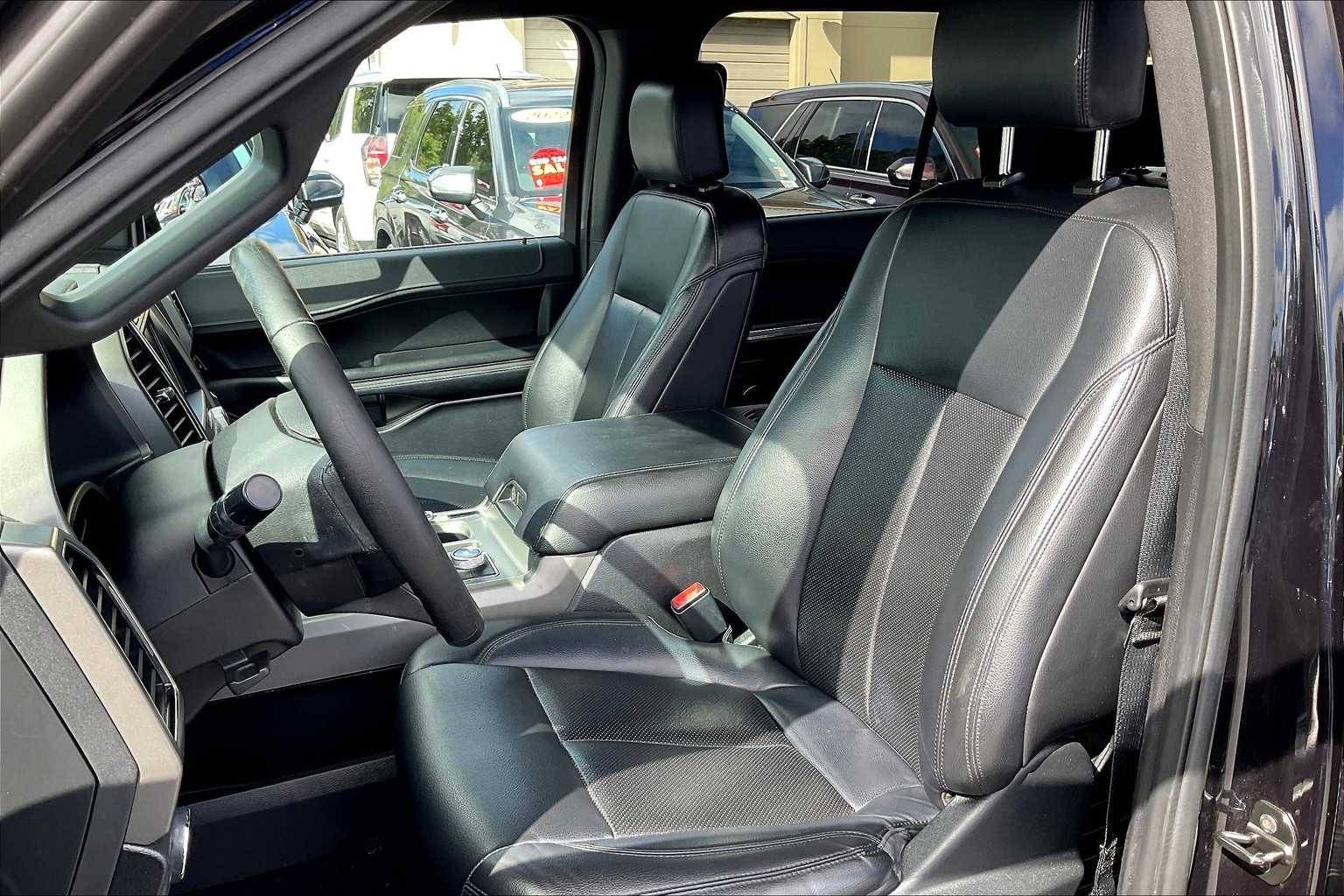 2019 Ford Expedition XLT photo 19