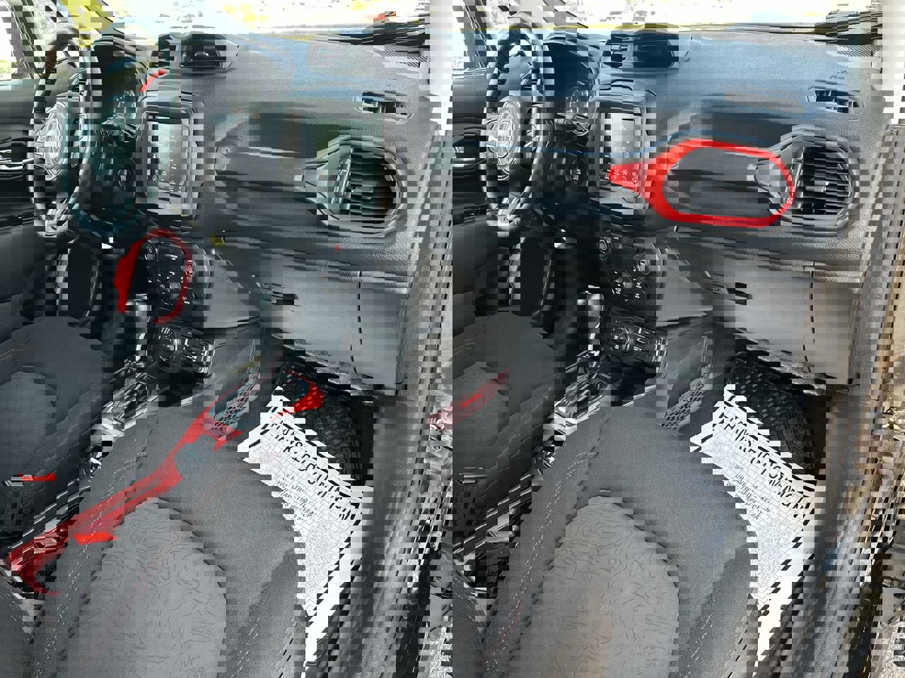 2020 Jeep Renegade Trailhawk photo 26