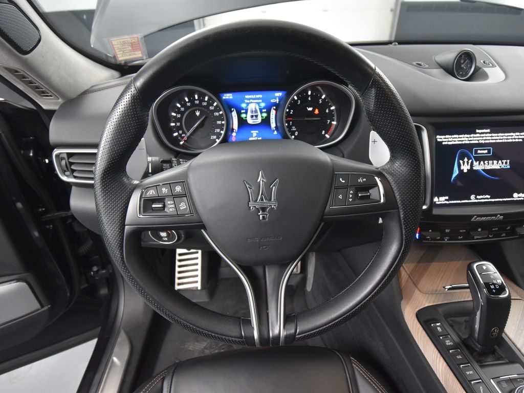 2020 Maserati Levante GTS photo 20