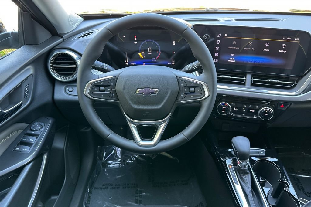 2025 Chevrolet Trax ACTIV photo 14