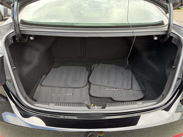 2016 Hyundai Elantra SE photo 28