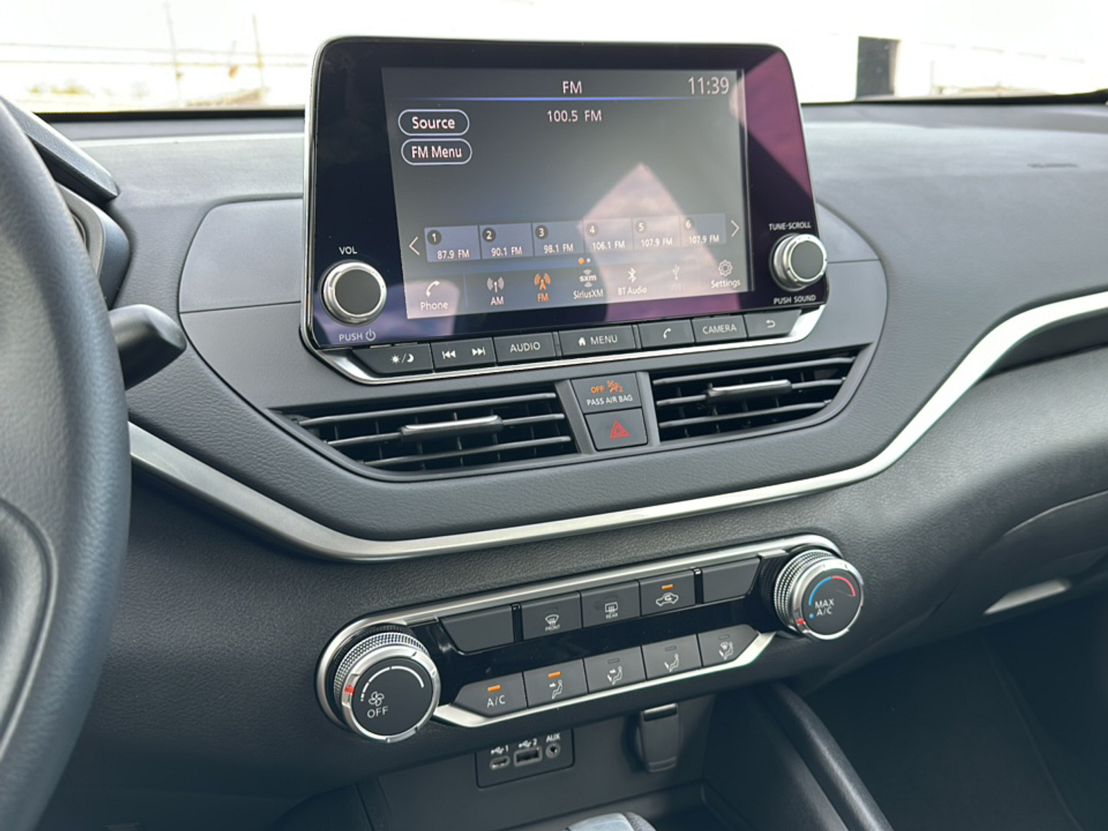 2025 Nissan Altima S photo 14