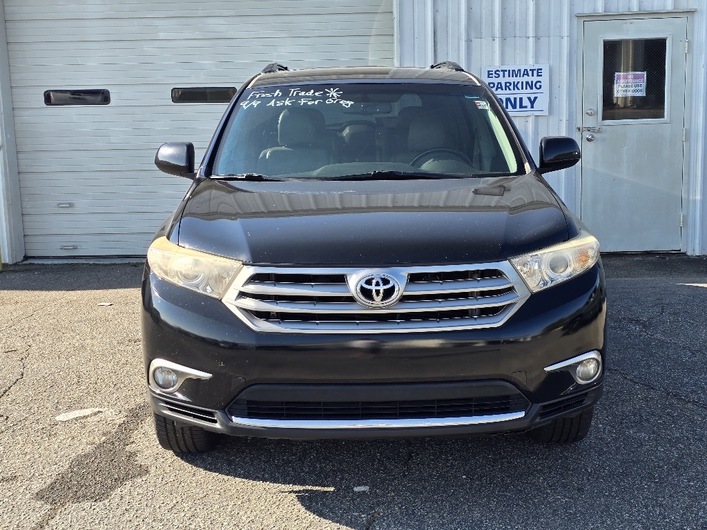 2011 Toyota Highlander XLE photo 2