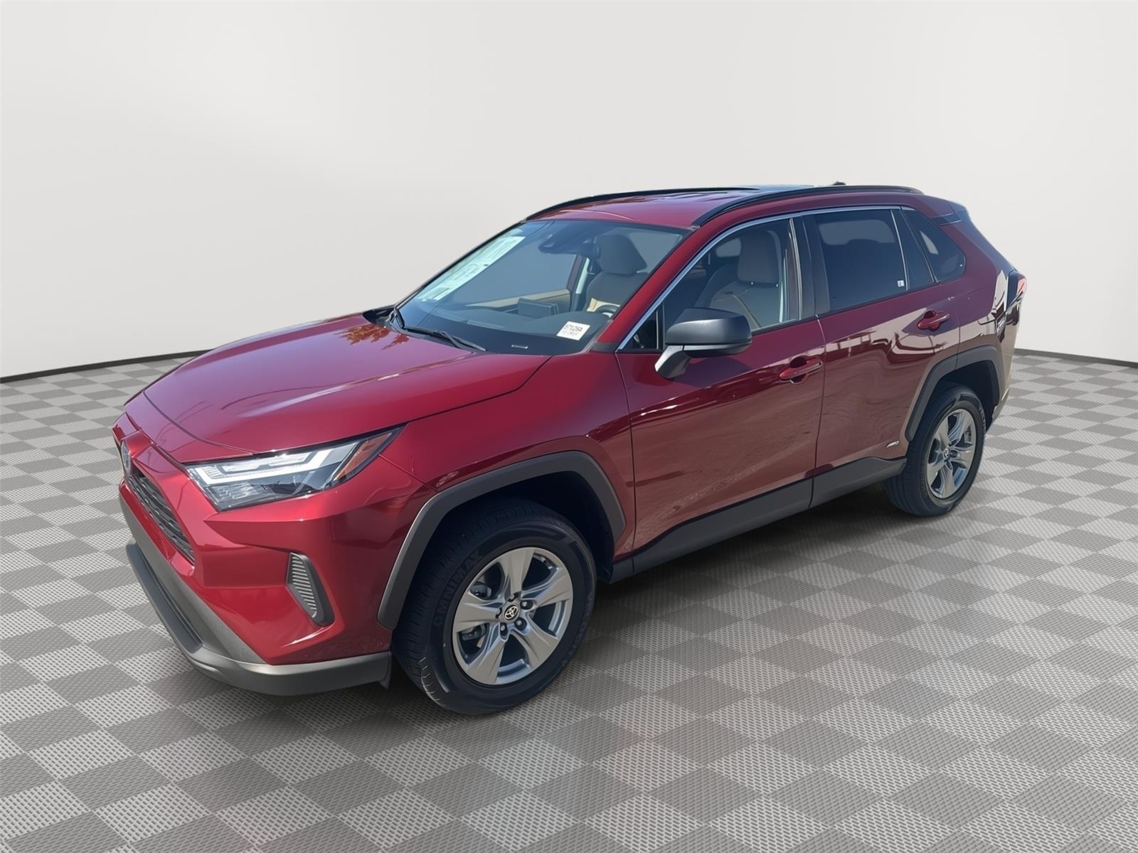 2024 Toyota RAV4 LE's photo