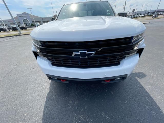 2022 Chevrolet Silverado RST photo 29