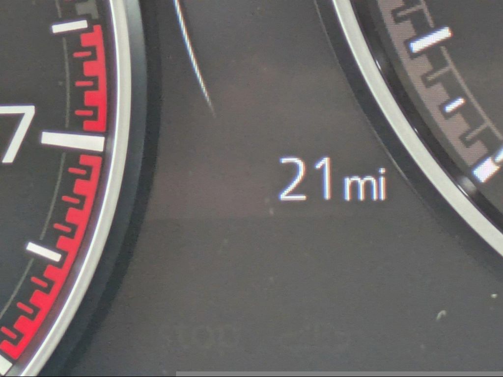 2025 Mazda Mazda3 2.5 s Preferred photo 21