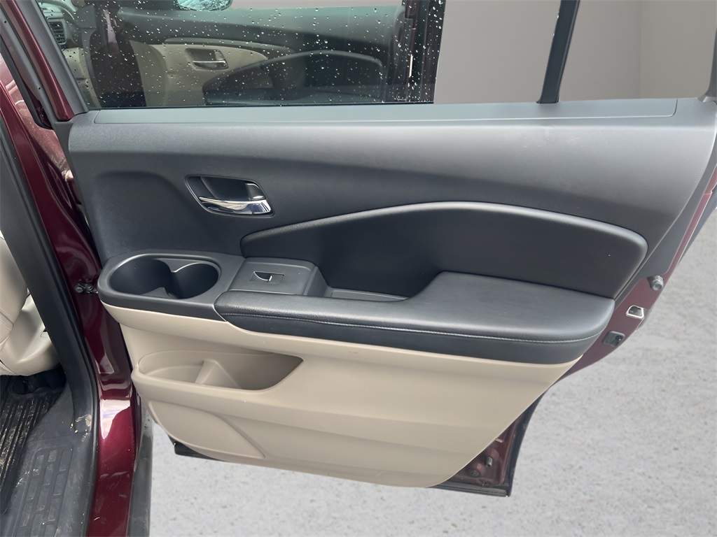 2016 Honda Pilot EX-L photo 26
