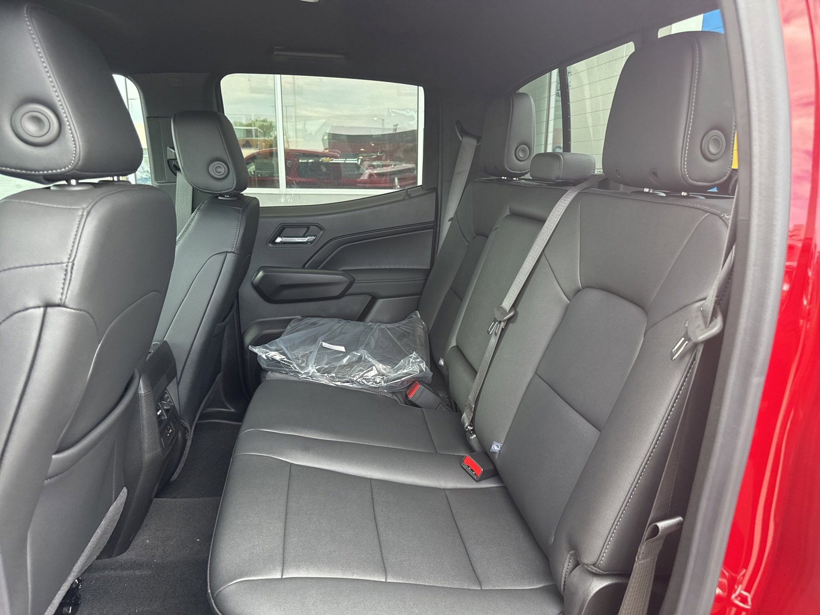 2026 Chevrolet Colorado LT photo 7