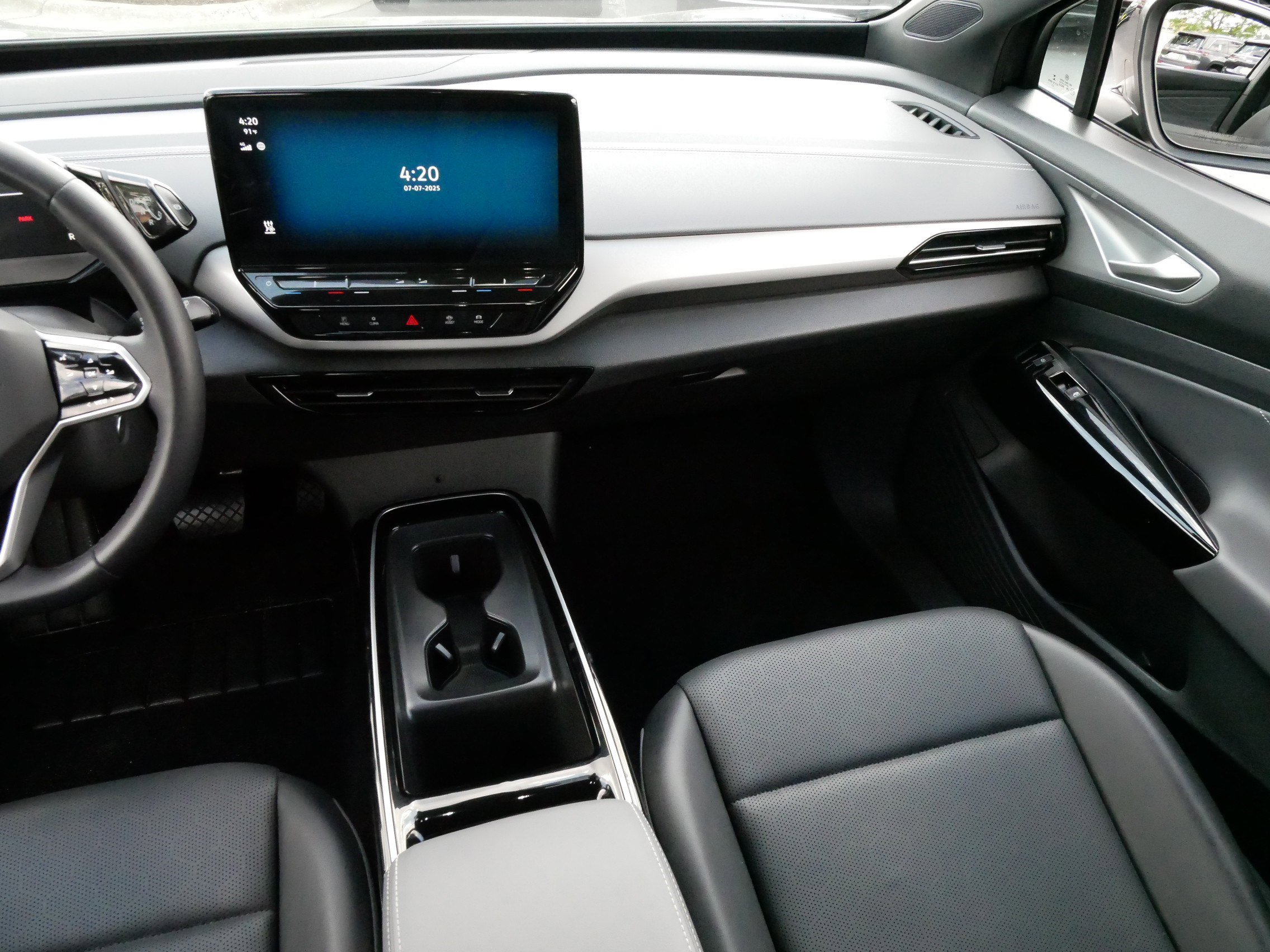 2023 Volkswagen ID.4 Pro S photo 11