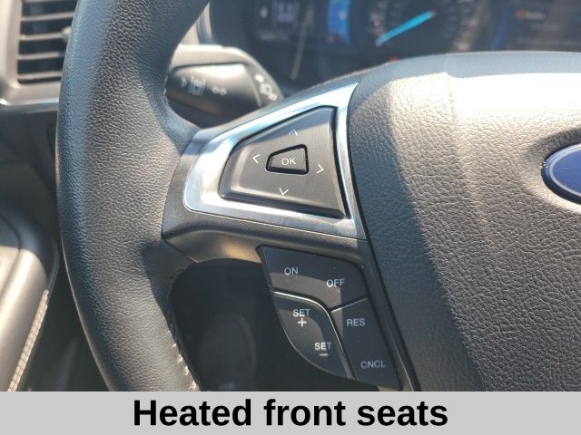 2024 Ford Edge Titanium photo 8