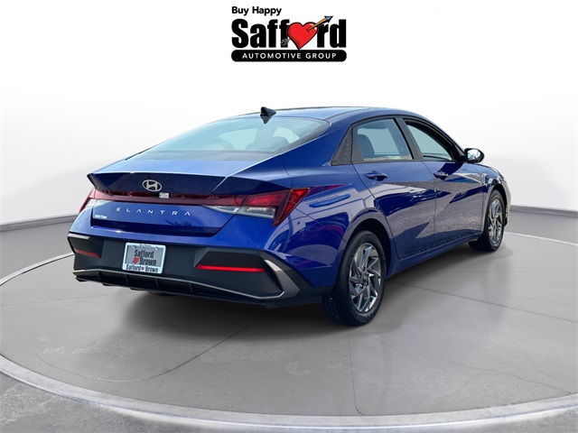 2024 Hyundai Elantra SEL photo 7